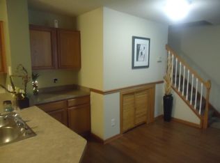 8906 92nd St S, Cottage Grove, MN 55016