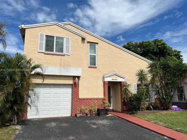8605 NW 193rd Ter, Hialeah, FL 33015