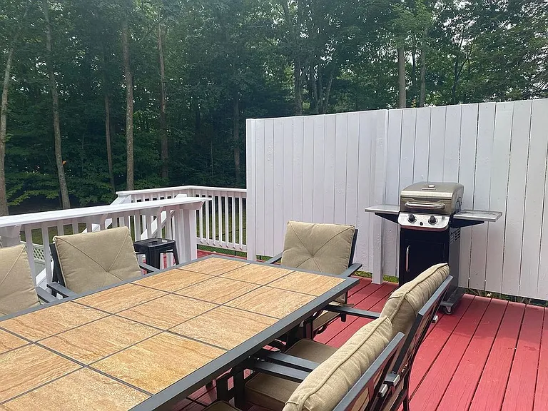 48 Dow Ln — Photo 15