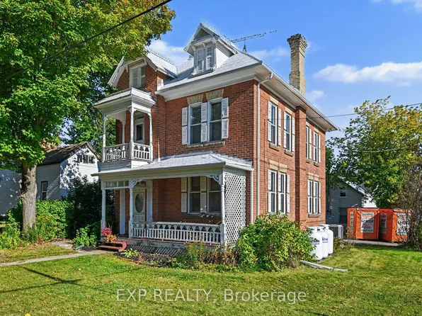 122 Clarence St, Lanark Highlands, ON K0G 1M0