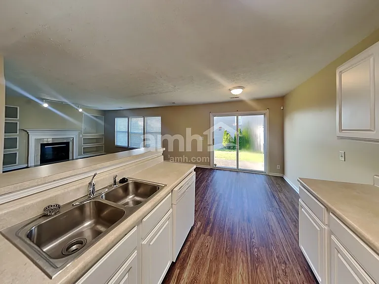 2869 Paddle Wheel Dr — Photo 4