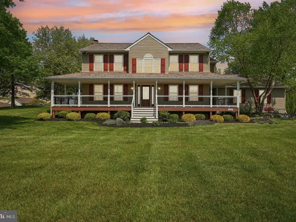 200 Potomac Ct, Sykesville, MD 21784