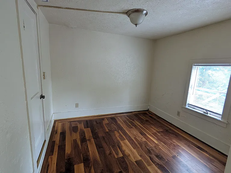 726 Egleston Ave #4 — Photo 4
