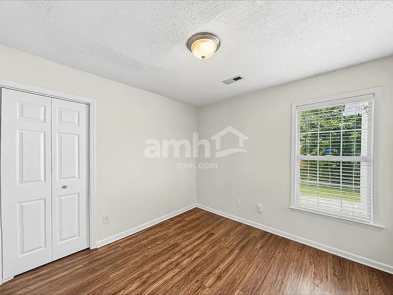 4902 Hunters Blf — Photo 15
