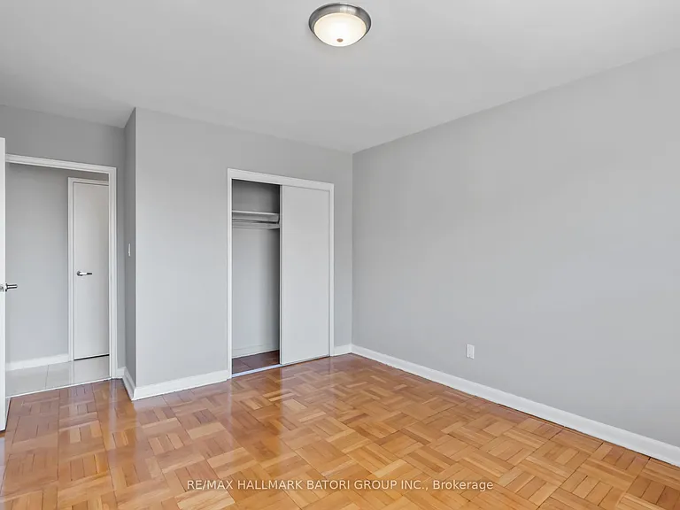 159 Russell Hill Rd #403 — Photo 6