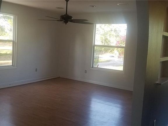 3rd image of 1609 Plumosa Ave