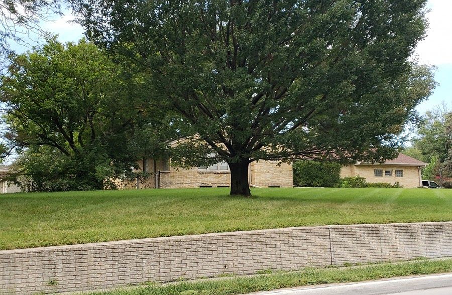2nd image of 1502 S 90th St