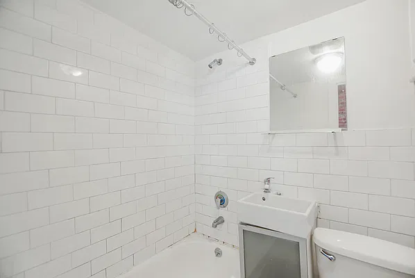 Rented by Keller Williams NYC | media 2