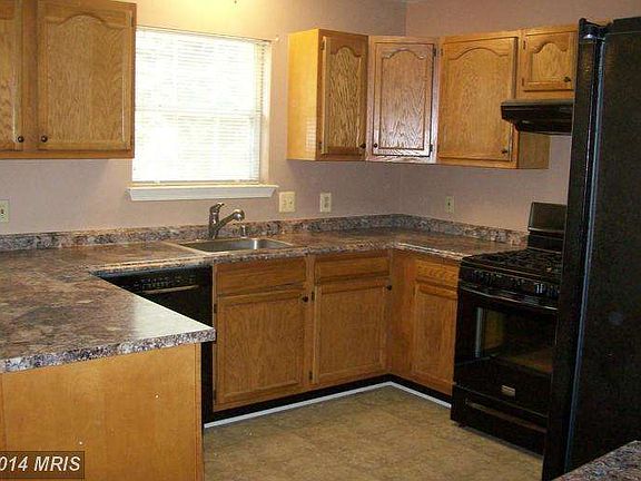 2nd image of 408 W Park Dr