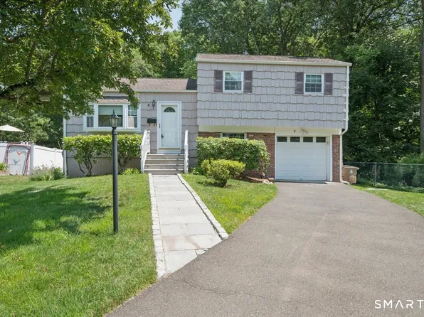 8 Stanwick Circle, Stamford, CT 06905