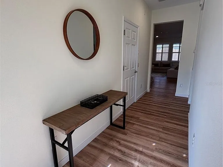5235 NW 33rd Pl — Photo 3