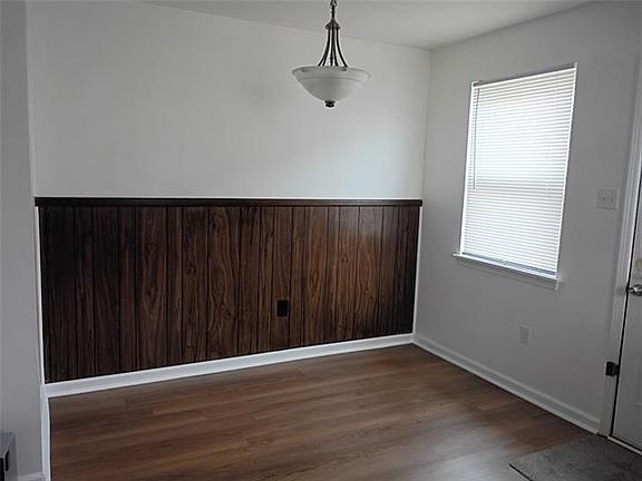 3rd image of 2915 Maine Ave APT C