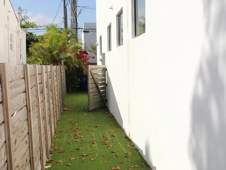 2942 SW 27th Ter — Photo 59