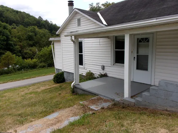 64 Caboose Ln, Salem, WV 26426
