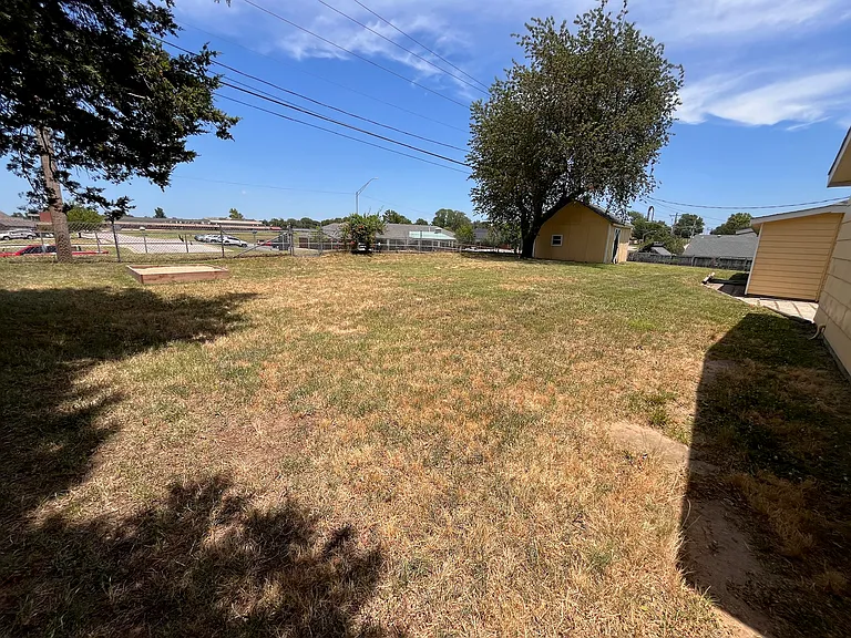 1225 Circle Dr — Photo 20