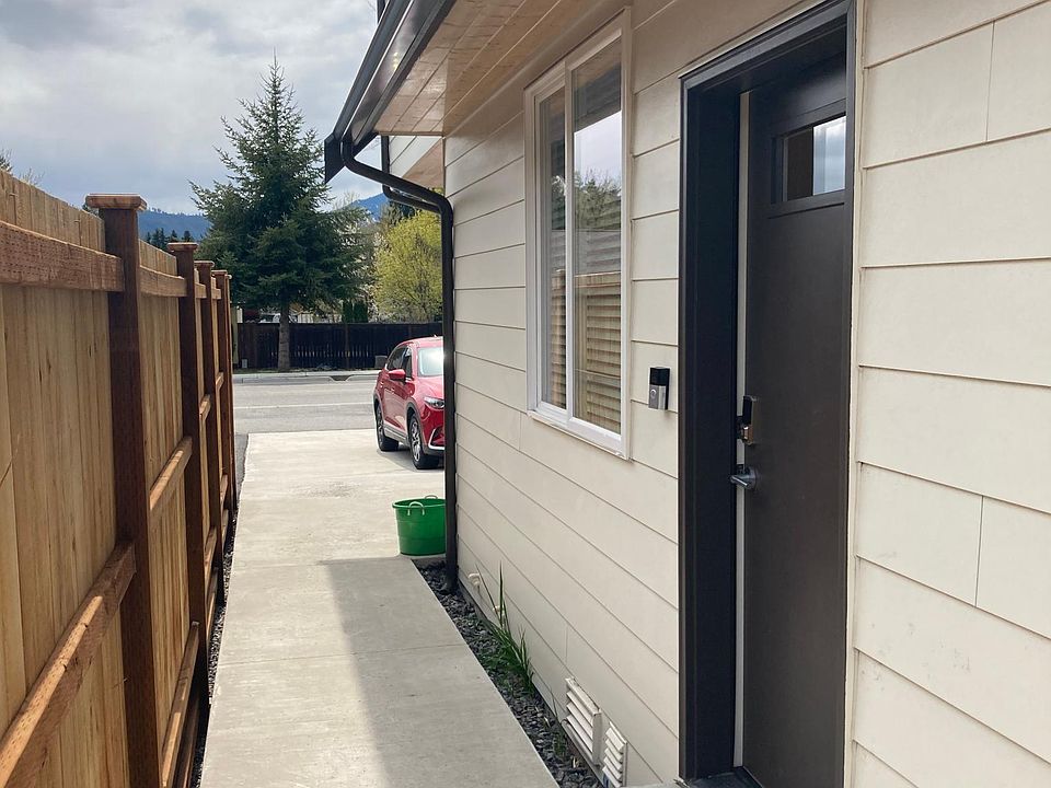 Entry door and kitchen window