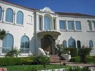 1056 Arlington Ave, Los Angeles, CA 90019