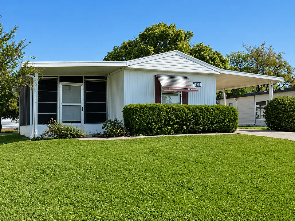 1231 Dustin Dr