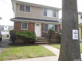 168 Tullamore Rd, Garden City, NY 11530