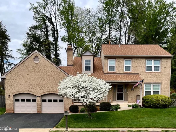 117 Connemara Dr, Sterling, VA 20164