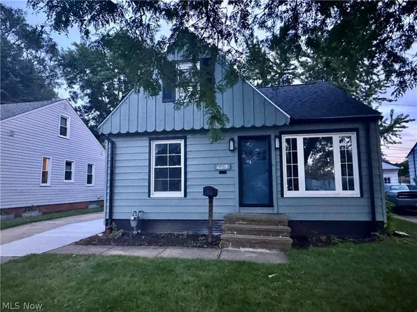8219 Wainstead Dr, Parma, OH 44129