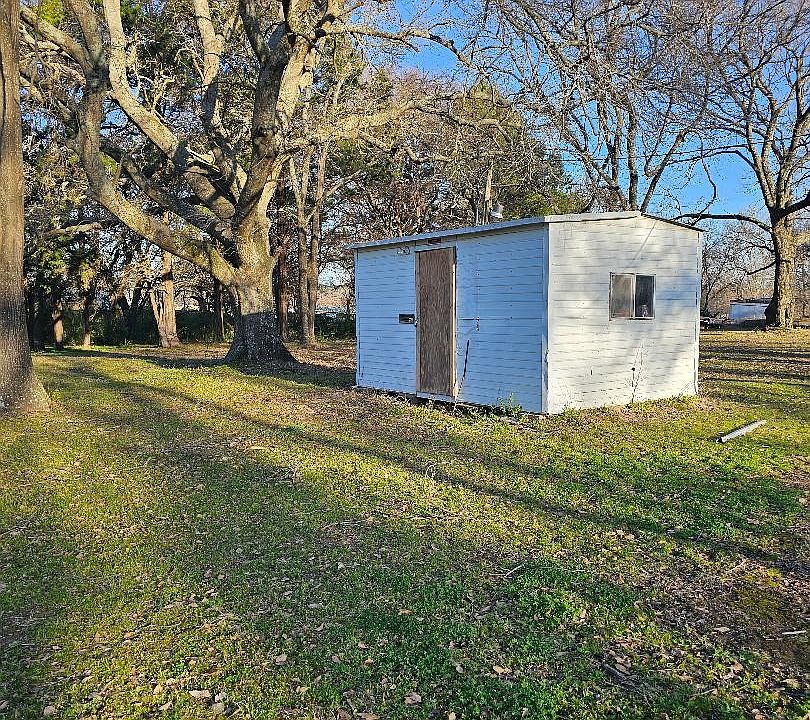 1st image of 109 Dune Ln