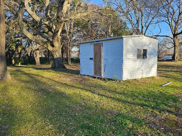 109 Dune Ln, Mabank, TX 75156