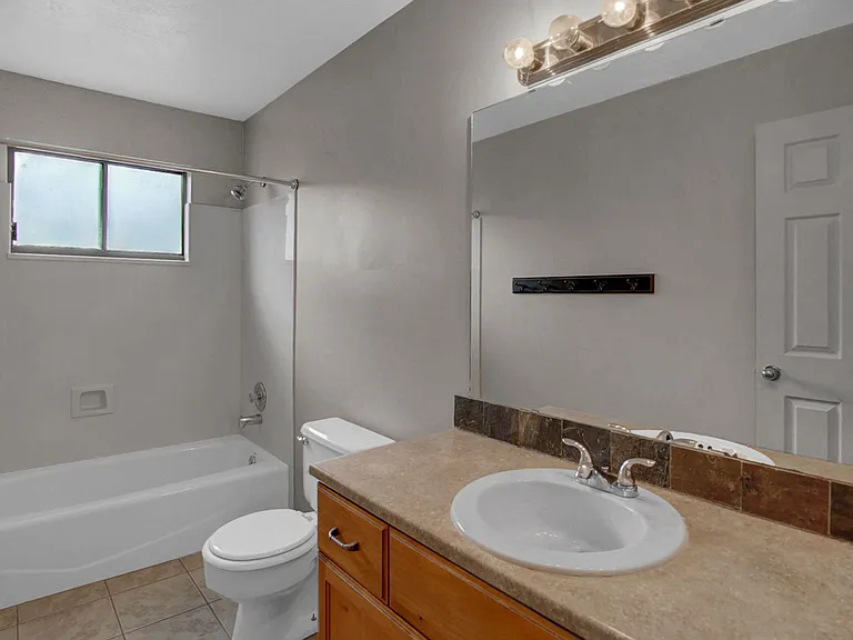 1179 E 2450 N — Photo 22