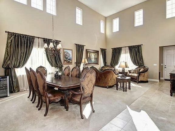 4th image of 805 Turner Pl