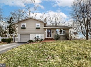 18 Burgners Mill Rd, Carlisle, PA 17015