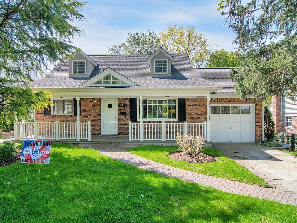 1st image of 37 Essex Ct
