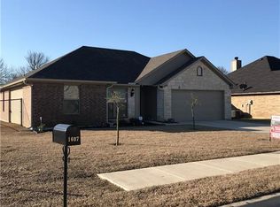 1607 Still Meadow Dr, Kaufman, TX 75142