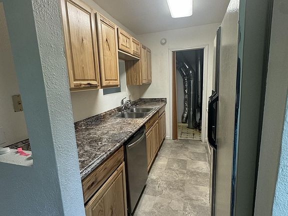 2nd image of 2596 Boulder Ave