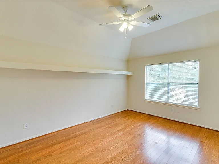 4019 Angel Springs Dr — Photo 32