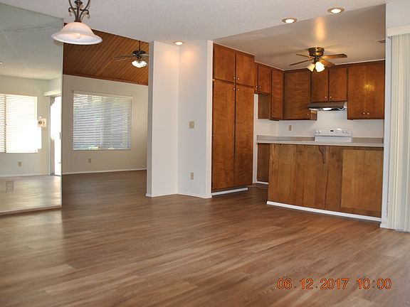 4th image of 6785 Parkside Ave