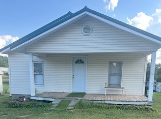 115 Central St, Clinton, TN 37716