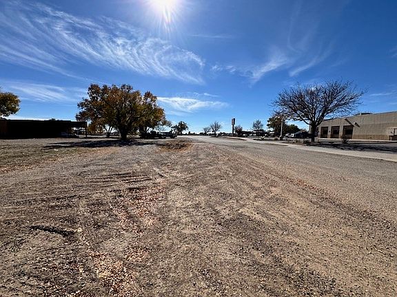 3rd image of 811 Route 66