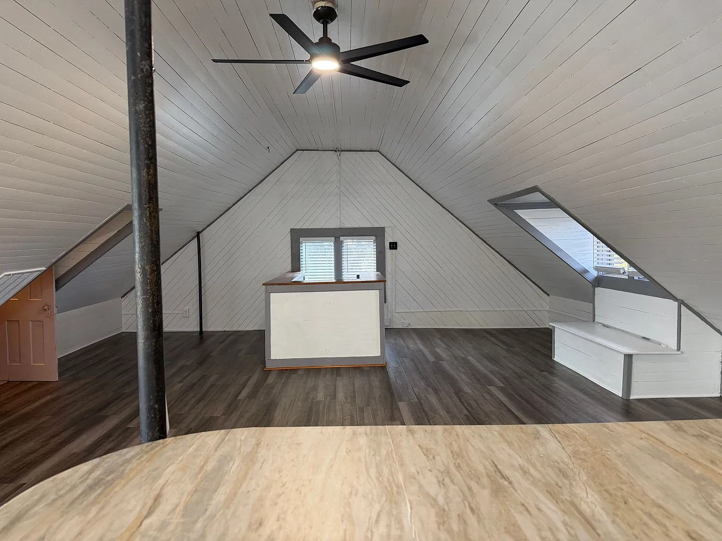 Monte Vista 1-Bedroom Ready For Move In! — Photo 4