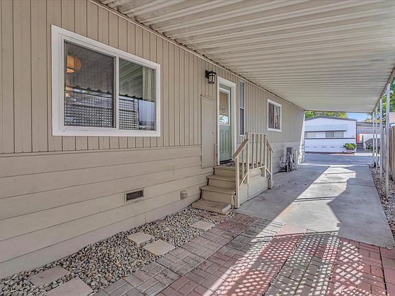 5th image of 432 Los Encinos Ave #432