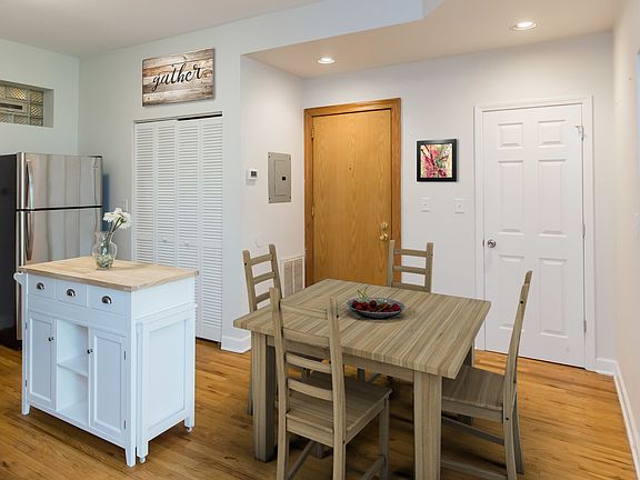 5th image of 1454 N Fairfield Ave APT 2