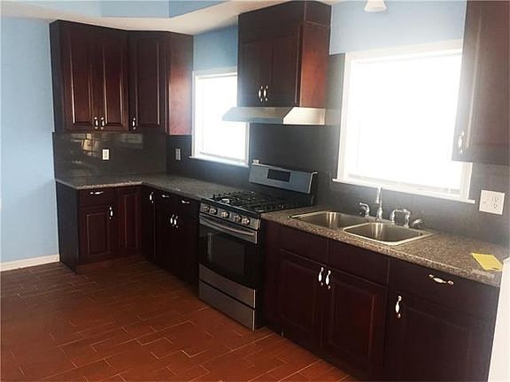 4th image of 4874 Savoie Ct