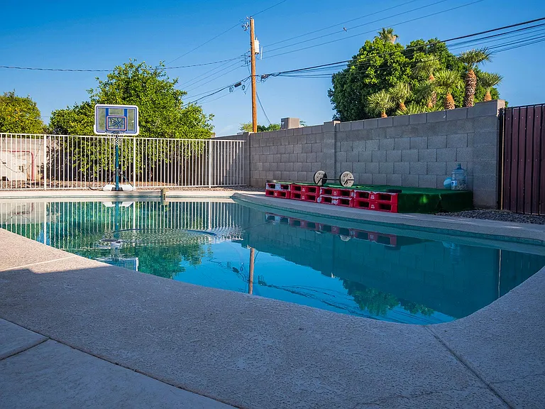 1028 E Wesleyan Dr — Photo 7