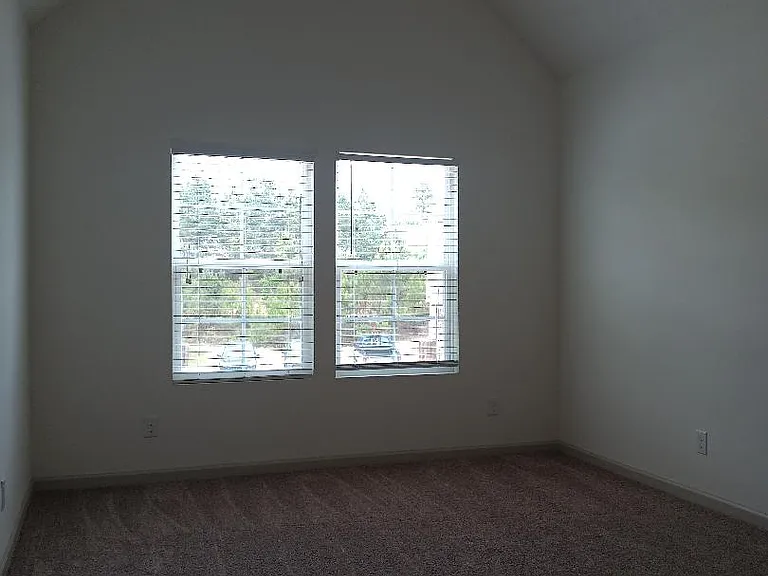 724 Buddy Ct — Photo 39