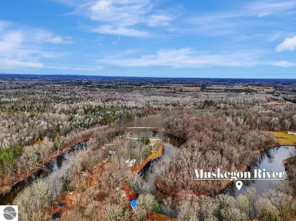 Linden Dr, Evart, MI 49631