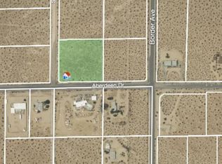 305 Stonehill Ave, Joshua Tree, CA 92252
