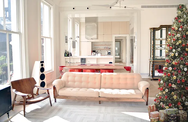 Rented by Classiques Modernes International Realty | media 35