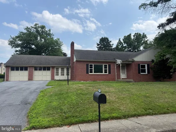 626 Charles St, Shippensburg, PA 17257
