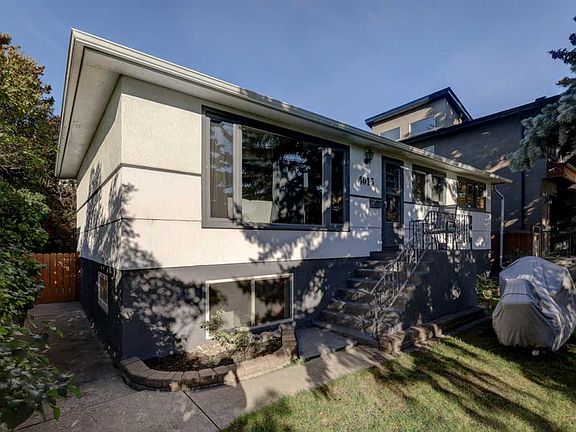 3rd image of 4015 E 16th St SW
