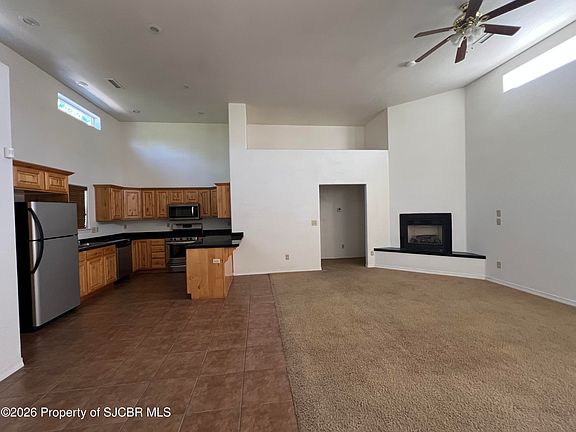 4th image of 3900 N Butler Ave Unit 104