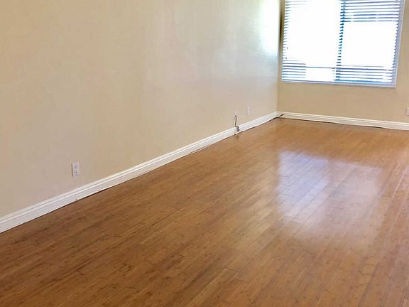 4th image of 3425 Highwood Ct APT 146